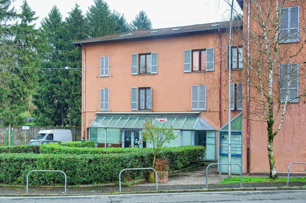 Victoria Hotels Carso Camnago Volta Exterior foto