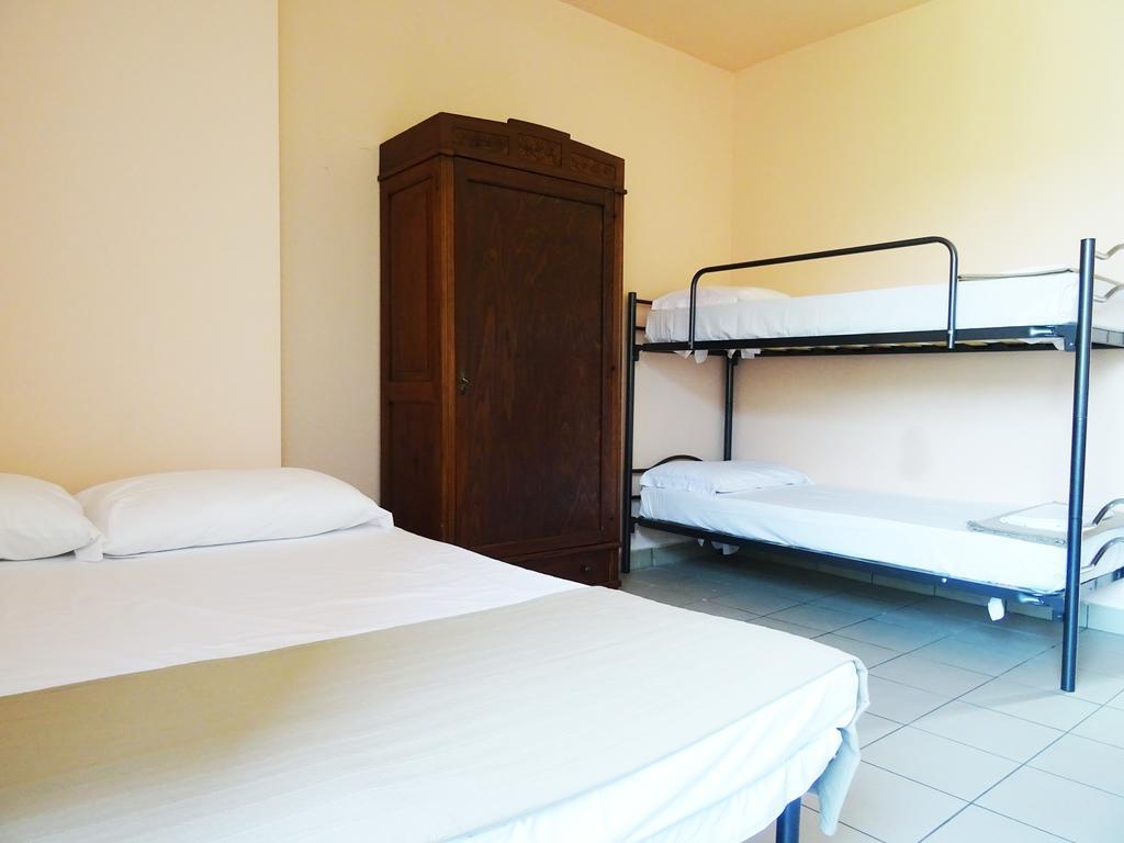 Victoria Hotels Carso Camnago Volta Exterior foto