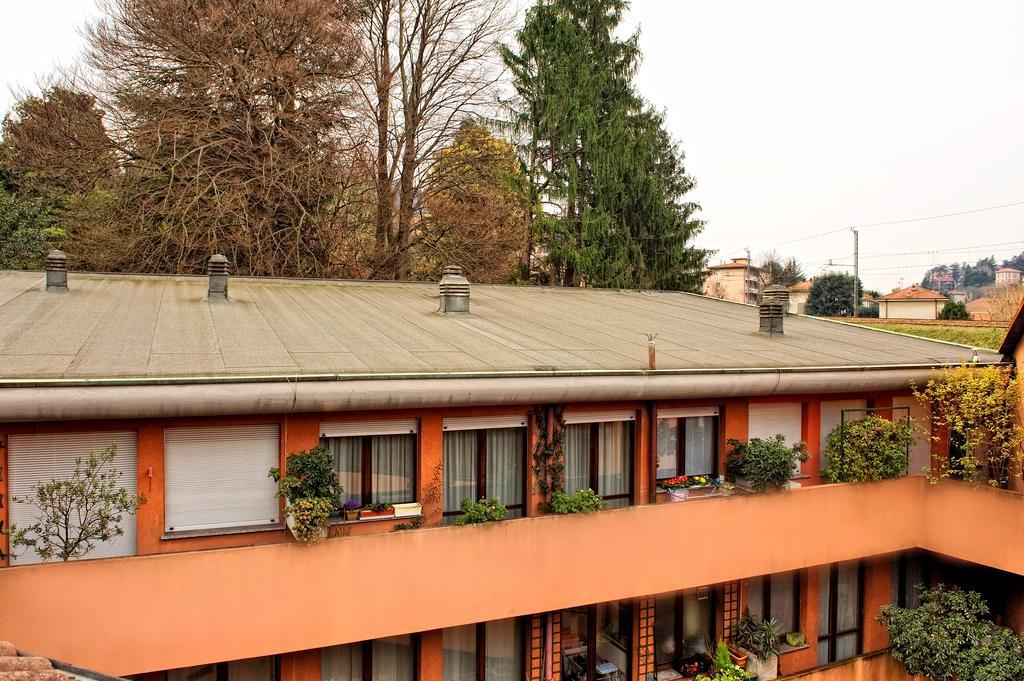 Victoria Hotels Carso Camnago Volta Exterior foto